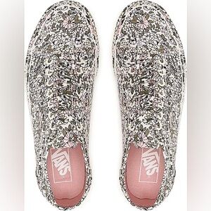 NWOT VANS “Old Skool Tapered Floral”